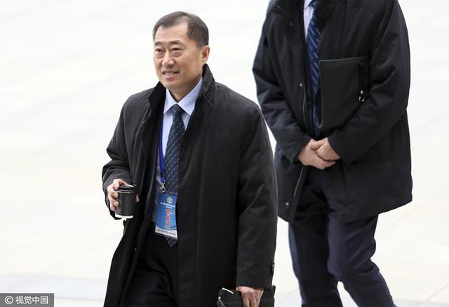 国产激情美女